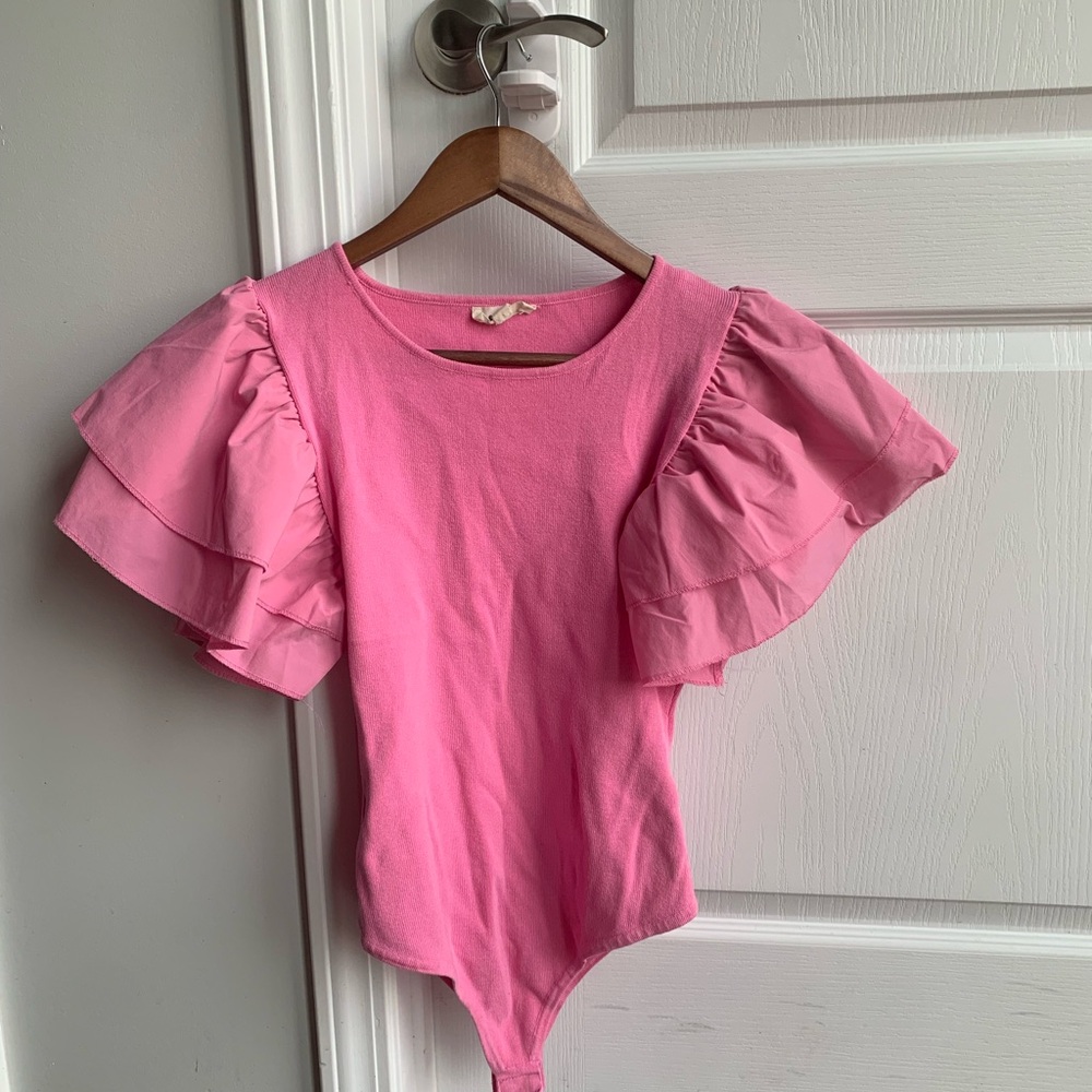 Boutique hot Pink Ruffled Sleeve Bodysuit